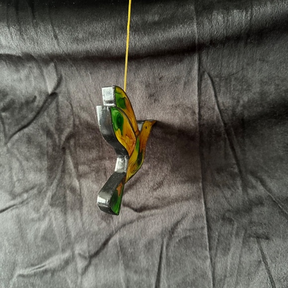 Humming Bird, mosaic ornament, yellow and green. - Picture 3 of 4